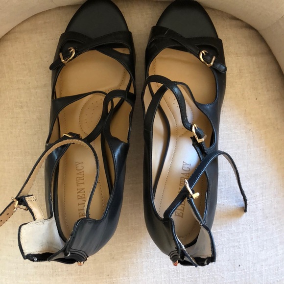 Ellen Tracy Sandal - Picture 4 of 4